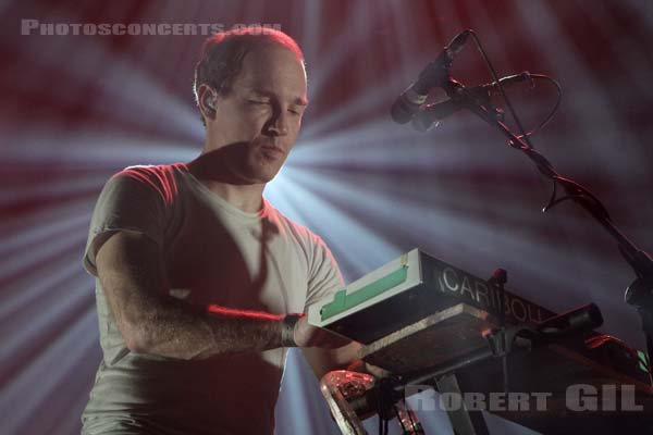 CARIBOU - 2014-11-01 - PARIS - Grande Halle de La Villette - Daniel Victor Snaith